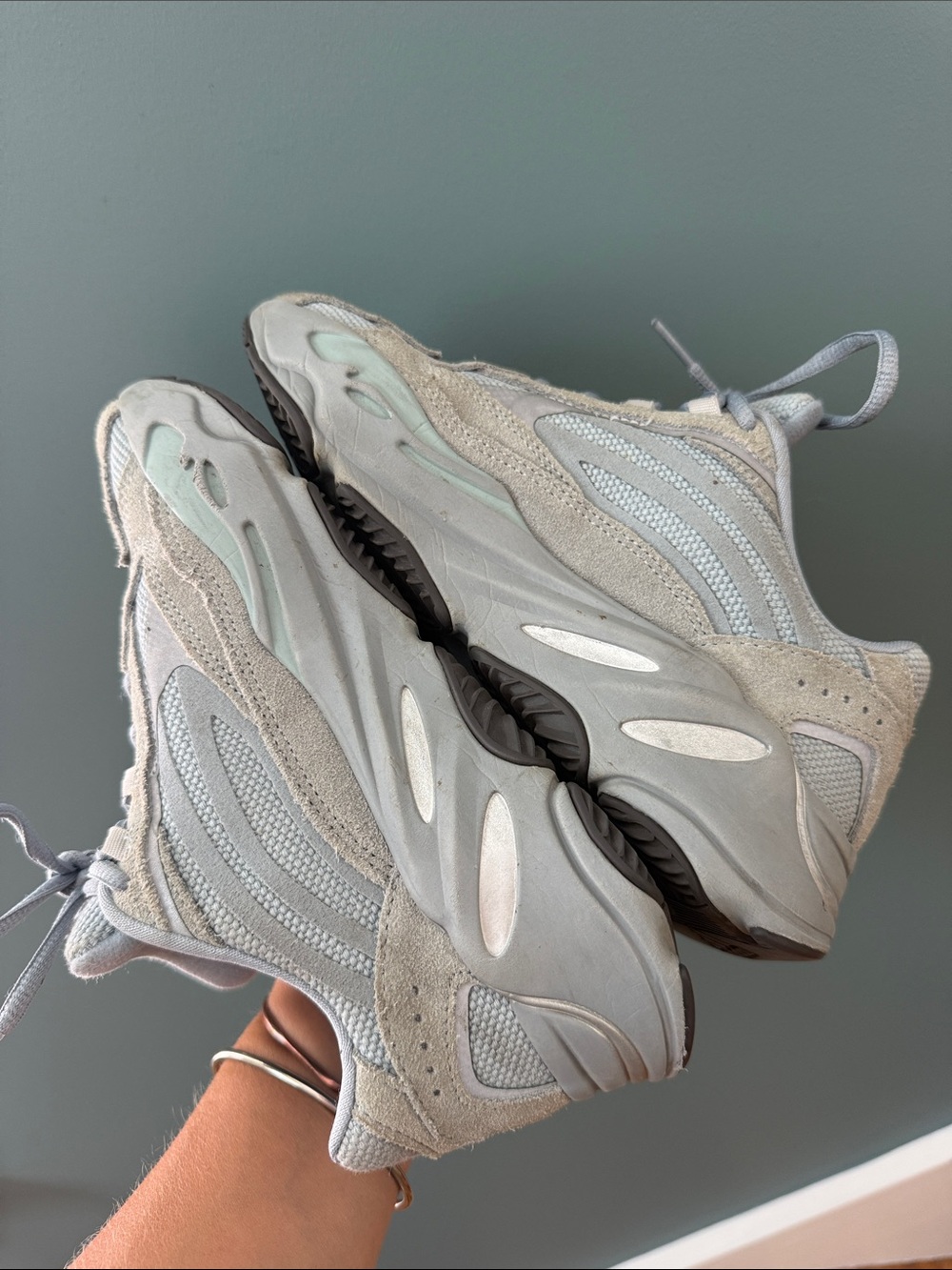 Adidas Original Yeezy BOOST 700 V2 Hospital Blue/Sage Size 4.5 - Picture 11 of 11